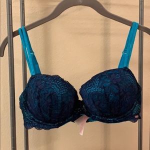 Victoria’s Secret PINK 36C Underwire Bra